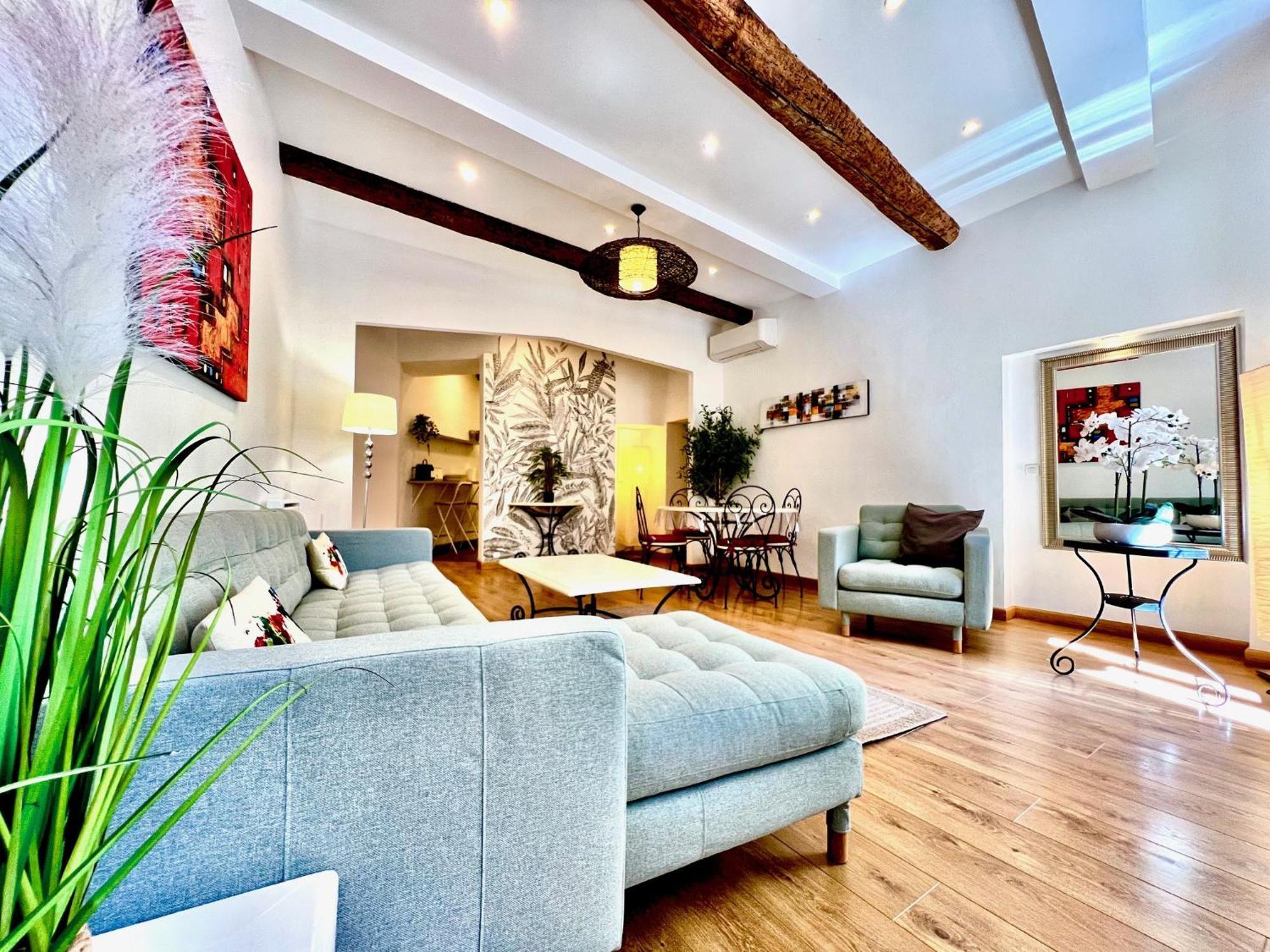 Riviera - Cote D'azur - Old Town - Promenade Des Anglais Apartment Nizza